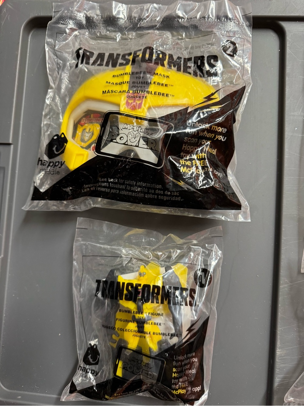 Bumblebee Mask & Figure Set